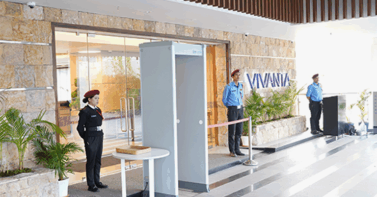The Essential Role of a Personal Security Guard in Modern Society